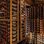 10gr Boutique & Wine Bar (adults Only) 5*