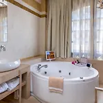 10gr Boutique & Wine Bar (adults Only) Hotel