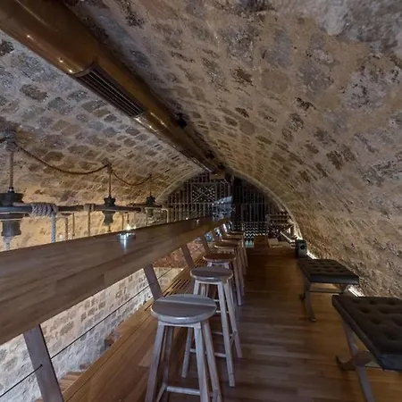 10gr And Wine Bar - Adults Only 5* Rhodes City