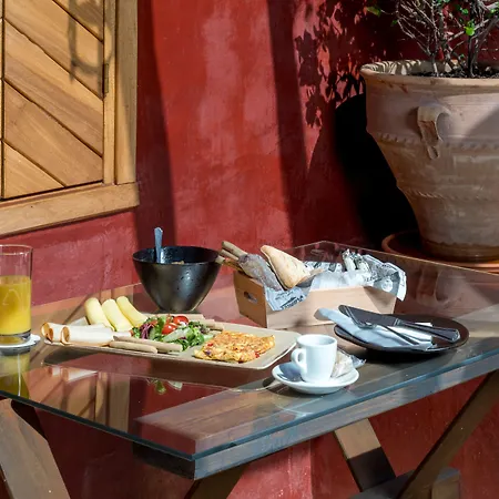 10gr Boutique & Wine Bar (adults Only) Готель Rhodes City