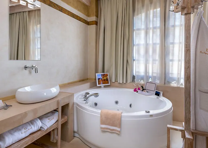 10gr Boutique & Wine Bar (adults Only) Hotel