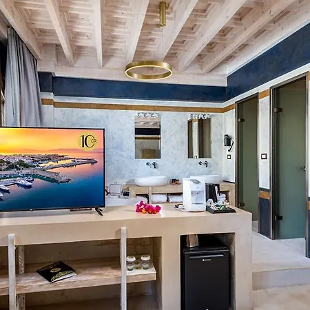 10gr Boutique & Wine Bar (adults Only) Hotel 5*